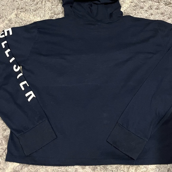 Teens - Hollister Top -MINT condition! Worn 1x Perfect for teens in school:) - Picture 10 of 10